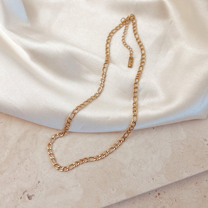 Larisa Chain Necklace